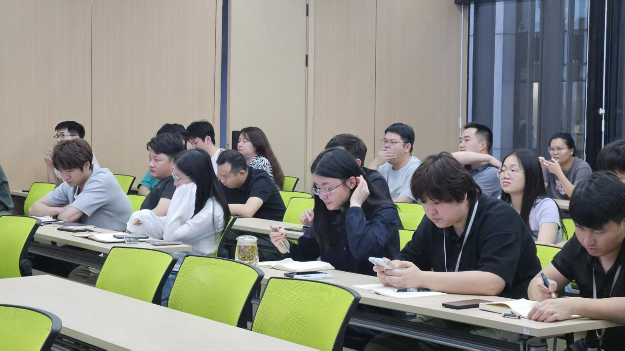 第二輪銷售鏈專項(xiàng)培訓(xùn)第九場舉行 --學(xué)習(xí)評(píng)估商機(jī)價(jià)值