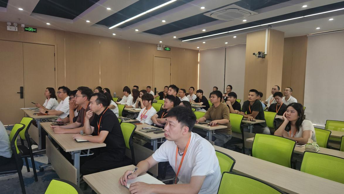 深耕專業(yè)賦能服務(wù) 開(kāi)展稅法知識(shí)普及培訓(xùn)